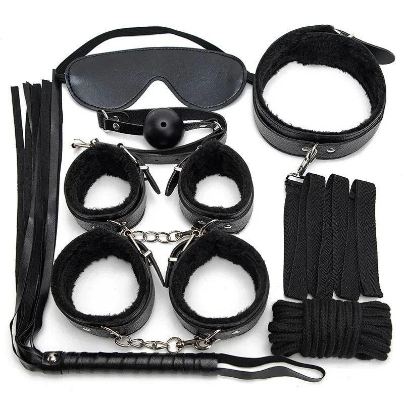Seven Piece Set BDSM Kits Jeux pour Femmes Adultes Menottes Fouet Baillon Accessoires 250210