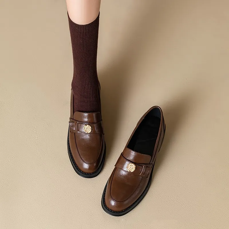 Designer Unisex Leather Slippers Versatile Black Slip-On Loafer Footwear