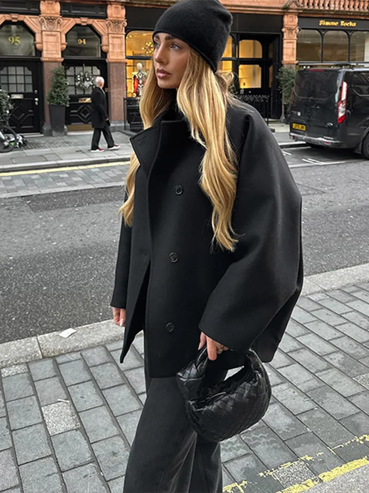 Retro DoubleBreasted Lapel Short Coat Women Casual Loose Black Woolen Coats With Pockets Lady Winter Chic Street Overcoats 250109Z