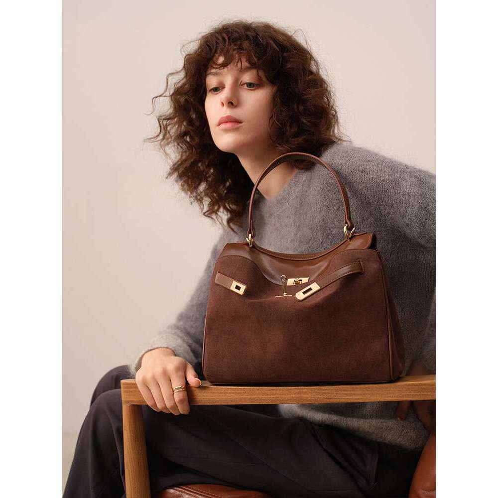 Women's Bags New Year's Gift Women's Series Oil Wax Soft Leather Commuter Handbag Large Capacity High Knowledge Tote Bag