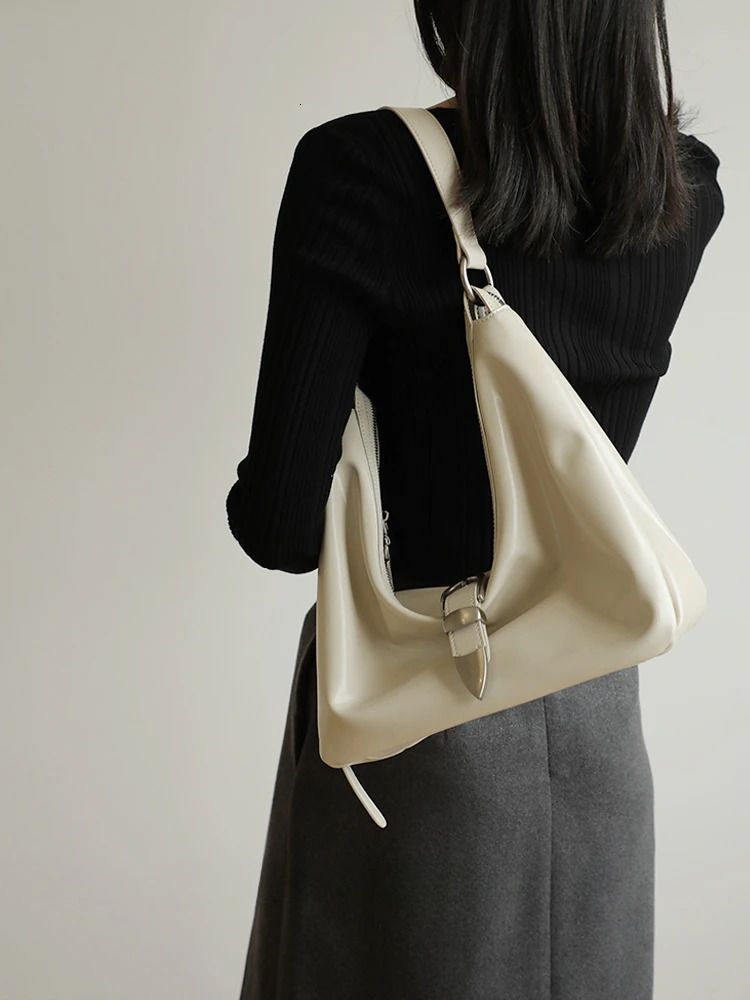 Metal Buckle Texture Niche Design, Genuine Leather Underarm Women's Shoulder Tote Bag