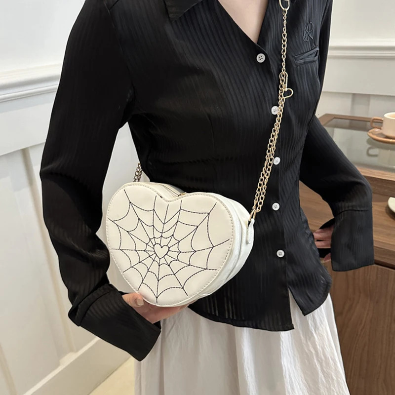 Fashion Spider Web Heart Shaped Shoulder Bag Women Chain Crossbody Bag Korean Personalized Mini Womens Handbag Lipstick Purse 250221