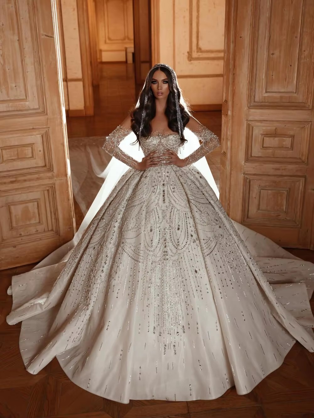 Gorgeous Women Wedding Sheer Neck Long Sleeves Bridal Gowns Crystal Pearls Sequins Sweep Train Dress Custom Made vestidos de novia