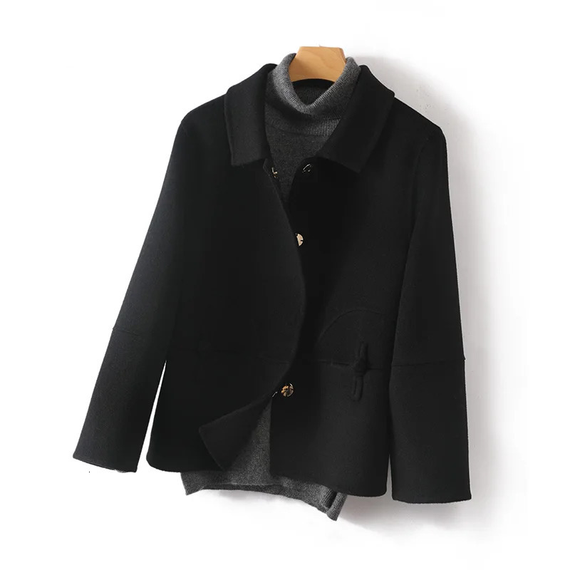 2025 Polo Collar Short Plate Buckle Womens Coat Casual AllMatching 100 Pure Wool Fashion Wear Top 250109Z
