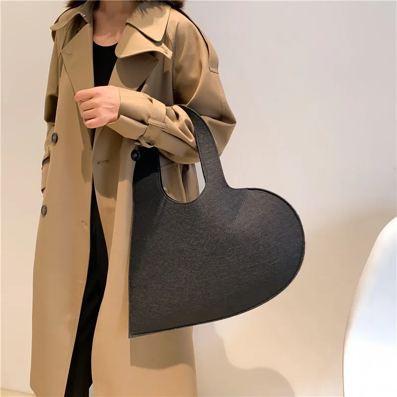 Love Handbags Felt Tote Bag for Women Ladies Shoulder Bags Fashion Trending Large Hand Bag Purses 250207