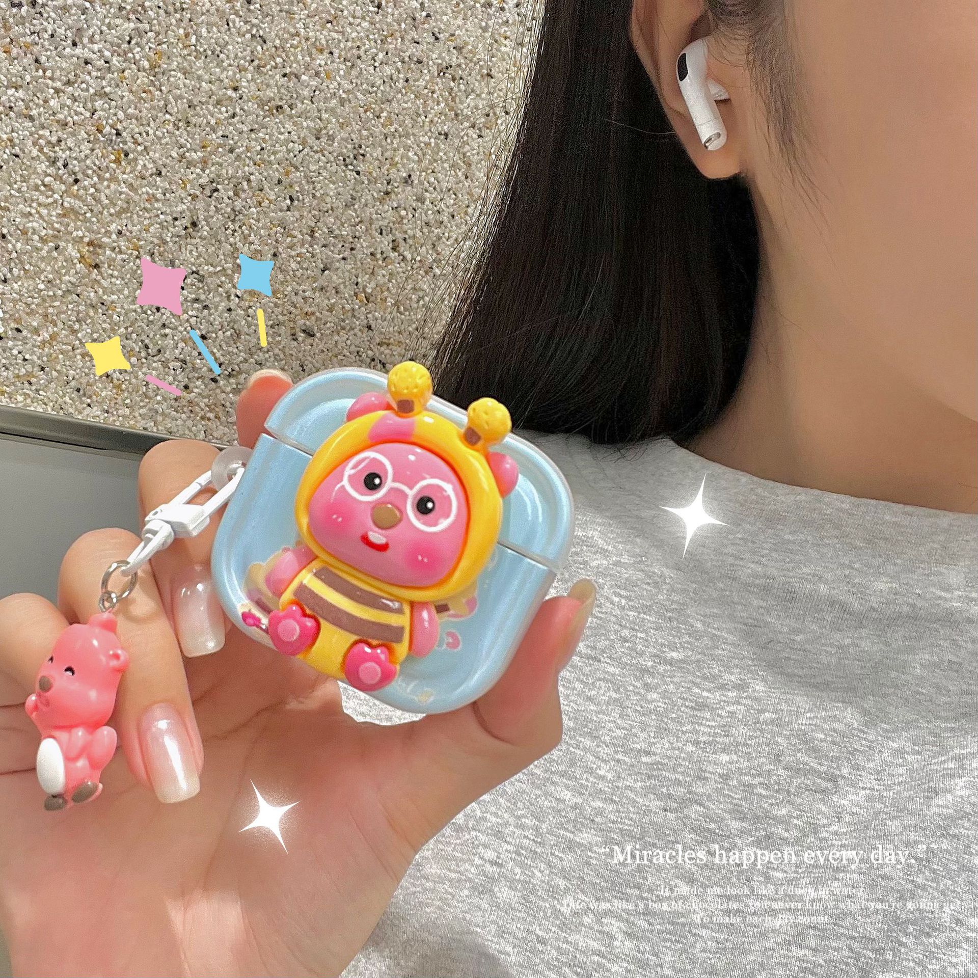 Bee Loopy is suitable for Pro2 and Pro3 protective cases, Apple earphones, and Airpod2 protective cases