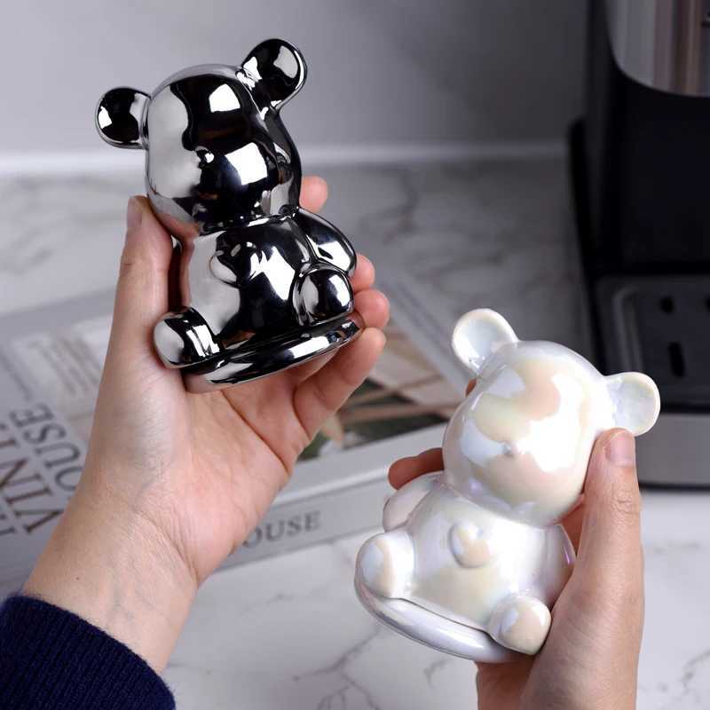 1 piece of ceramic toothpick holder cute shaped cotton toothpick holder with a caring teddy bear fashionable he decoration Y250210