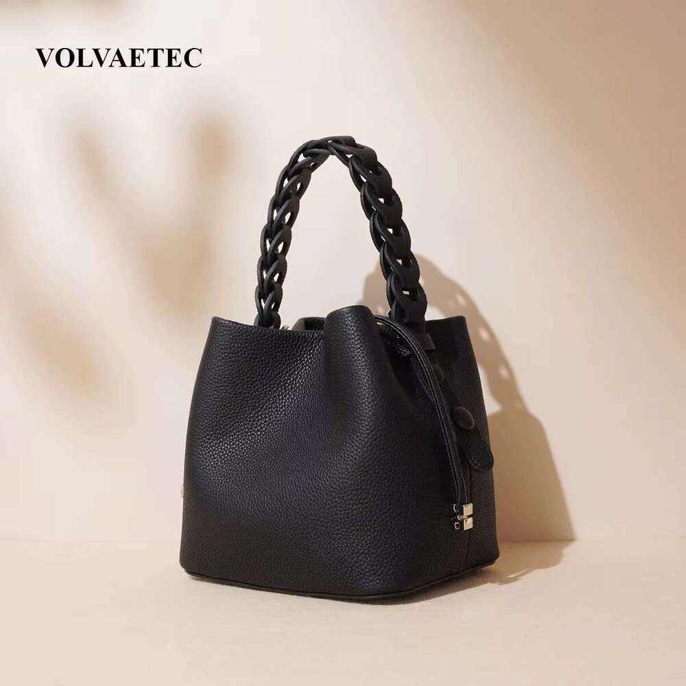 VOAETEC First-Layer Cowhide Bucket 2025 Early Spring Real Leather Messenger Commuter Casual Versatile Bag Womens