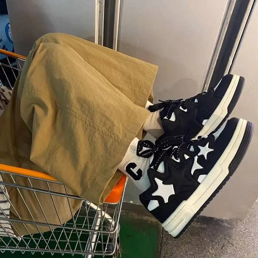 Men's And Women's Plus Size 41 42 Women's Designer Casual Star Thick Soled Sports Shoes Women's Thick Soled Sports Bread Shoes Ska