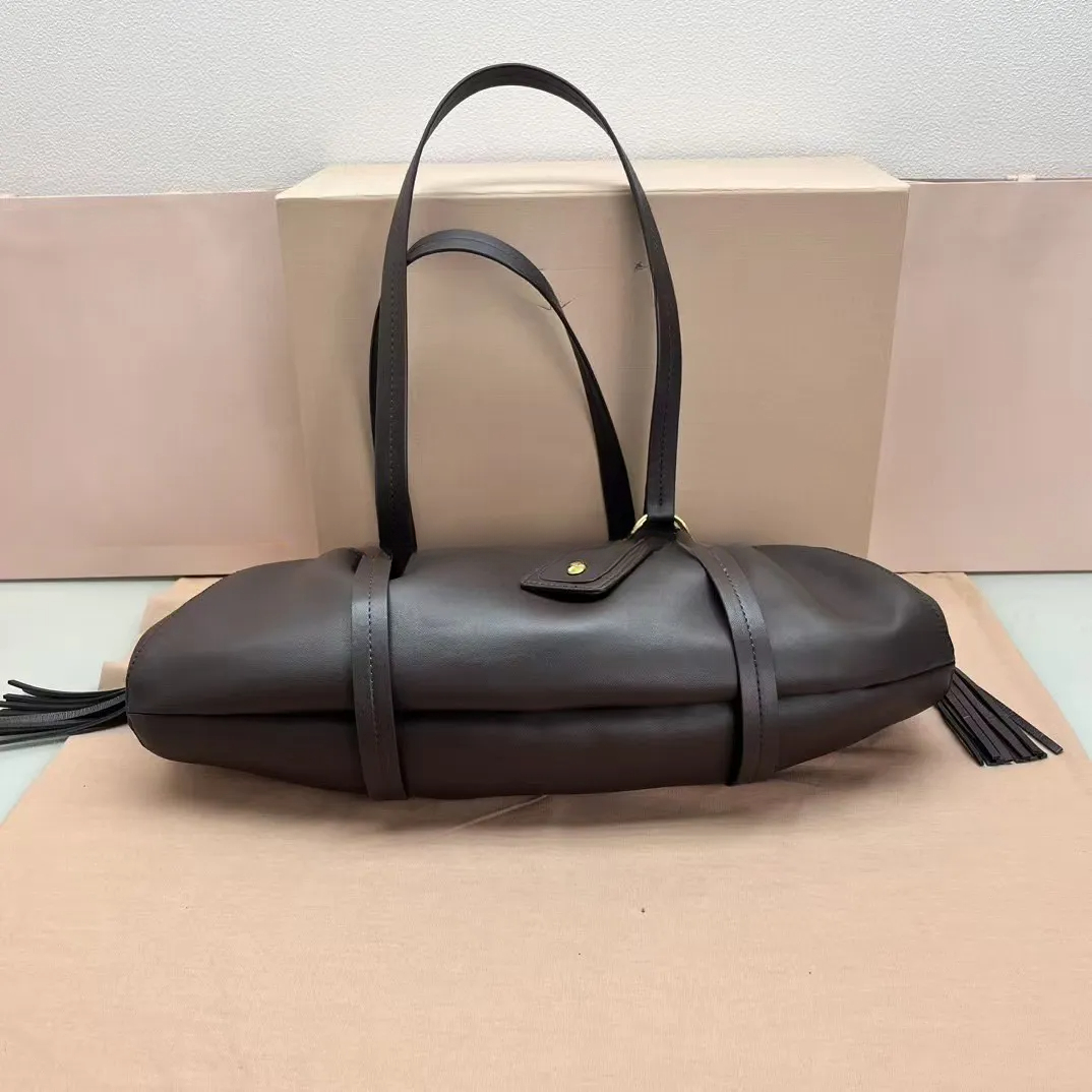 Chic Designer Women's Soft Cow Leather Large Hobo Bag - Elegant Retro Dumpling Shape with Embellished Tassels