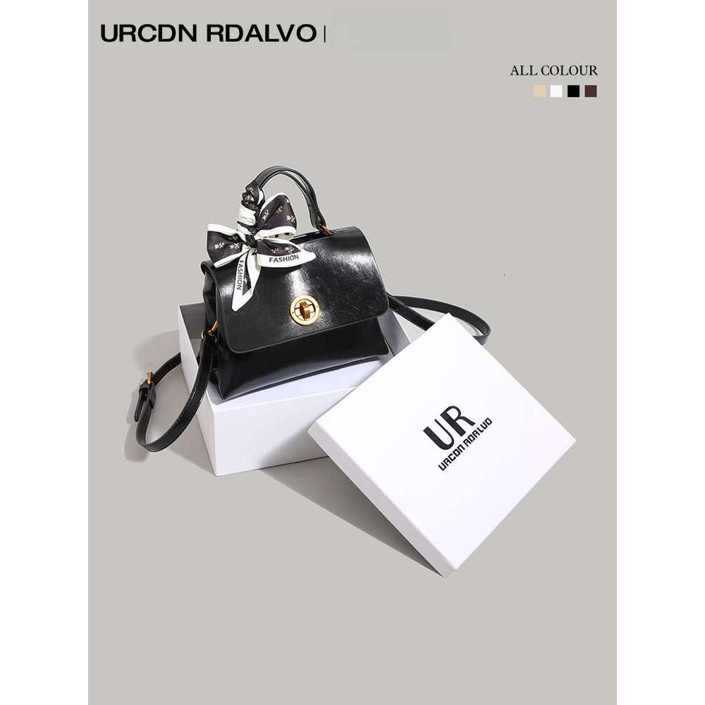 Women's Bags UR Simple and Stylish Handheld Small Square for Women New Style Super Popular Versatile Commuter Luxury Single Shoulder Crossbody Ba
