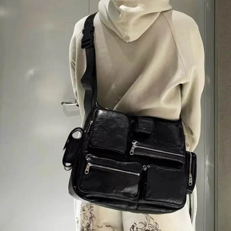 Designer bag women's motorcycle and bicycle bag 2025 new PU oil wax leather multi pocket Y2k crossbody