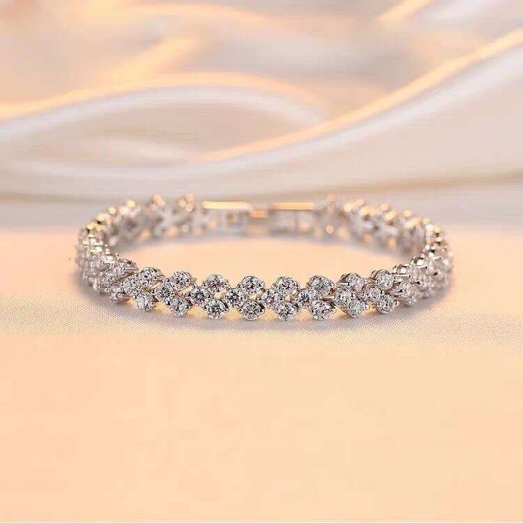 INS HOT Designer Bracelet For Women Luxury Designer jewelry Classic Roman bracelet simple and fashionable Gold Plate Agate moissanite Diamond Wedding 