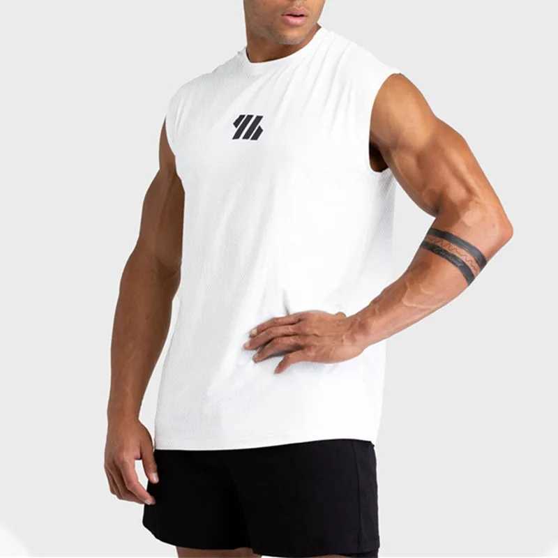 Summer Fitness Tank Top Mens Fitness Sleeveless Sports Tank Top Fashion Fast Drying Fitness Running T-shirt Casual Breathable Mens Shirt W250417