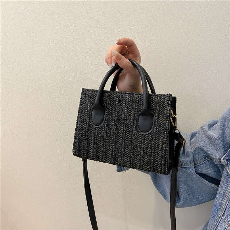 2025 New Women's Single Shoulder Crossbody Bag Trendy Solid Color Weaving Style Small Square Women