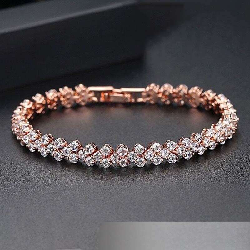 INS HOT Designer Bracelet For Women Luxury Designer jewelry Classic Roman bracelet simple and fashionable Gold Plate Agate moissanite Diamond Wedding 