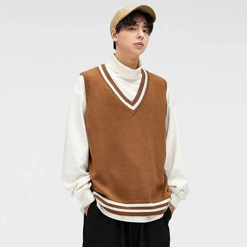 Mens knitted vest V-neck sweater mens casual retro er open street clothing vest Y2k clothing trade 250210