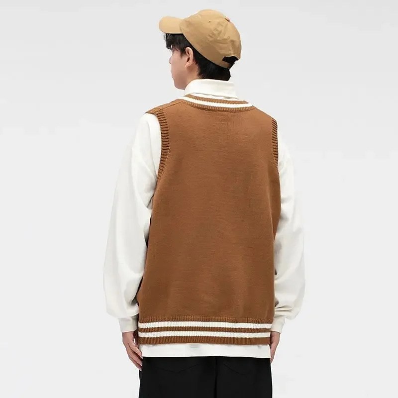Mens knitted vest V-neck sweater mens casual retro er open street clothing vest Y2k clothing trade 250210