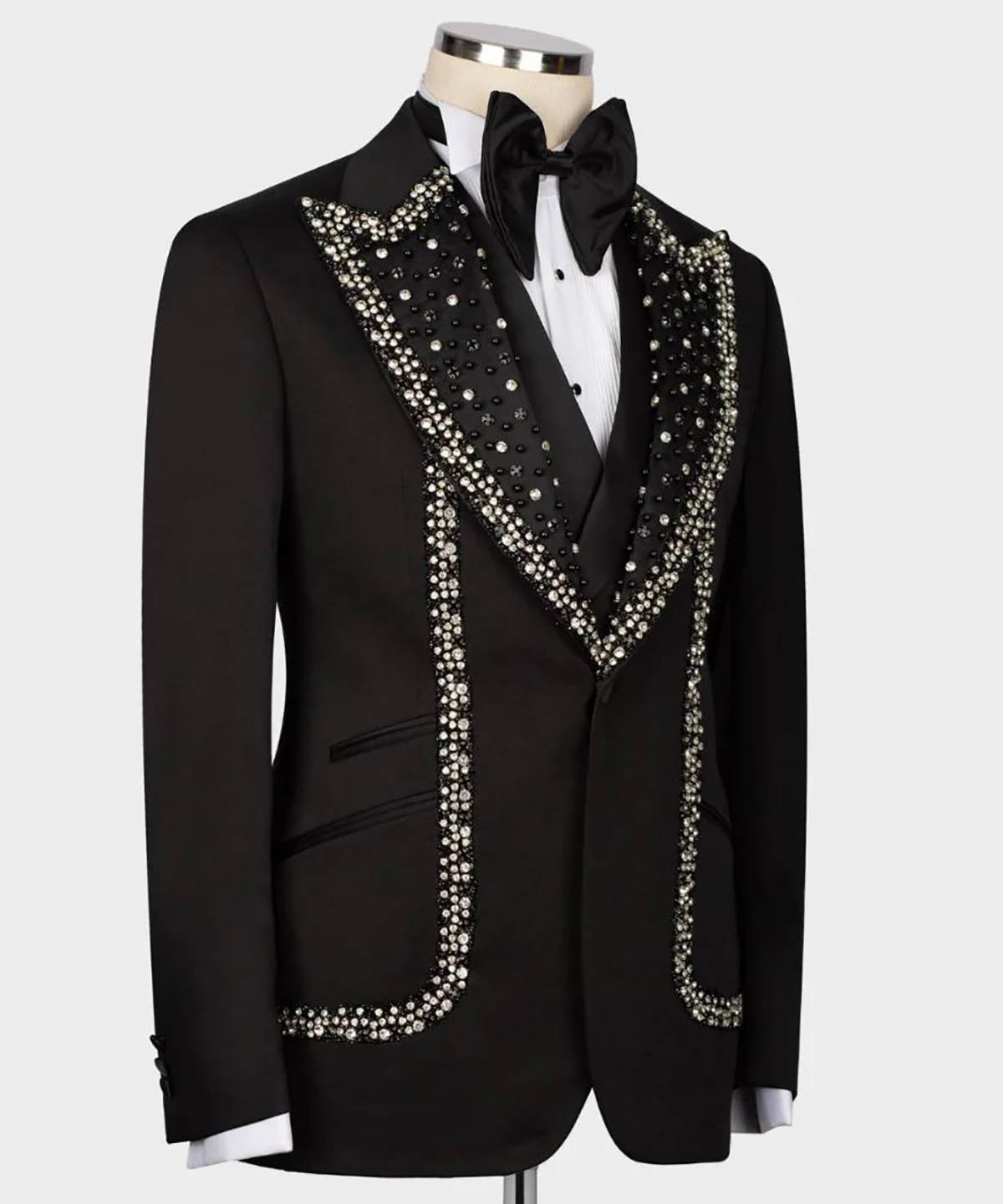 Gorgeous Wedding Tuxedos One Button Beaded Men Suit Peaked Lapel 3 Piece Set Jacket Vest Pants Groom Business Blazers Customized