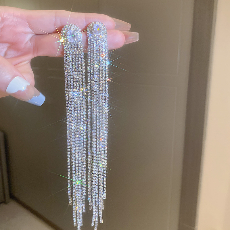 Women's Earrings 2PCS/LOT Flowers Tassel Earrings Rrhinestone Tassel Earrings Runway Accessories earrings