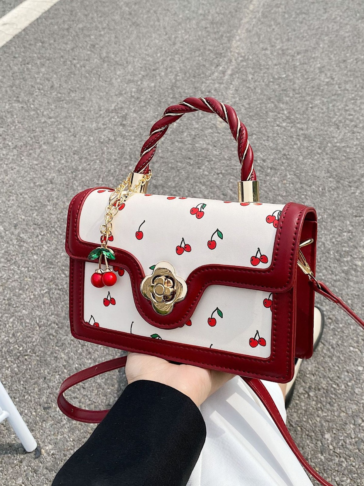 Foreign trade 2025 new lovely cherry print crossbody bag twist hand-held small square bag color contrast design small bag woman