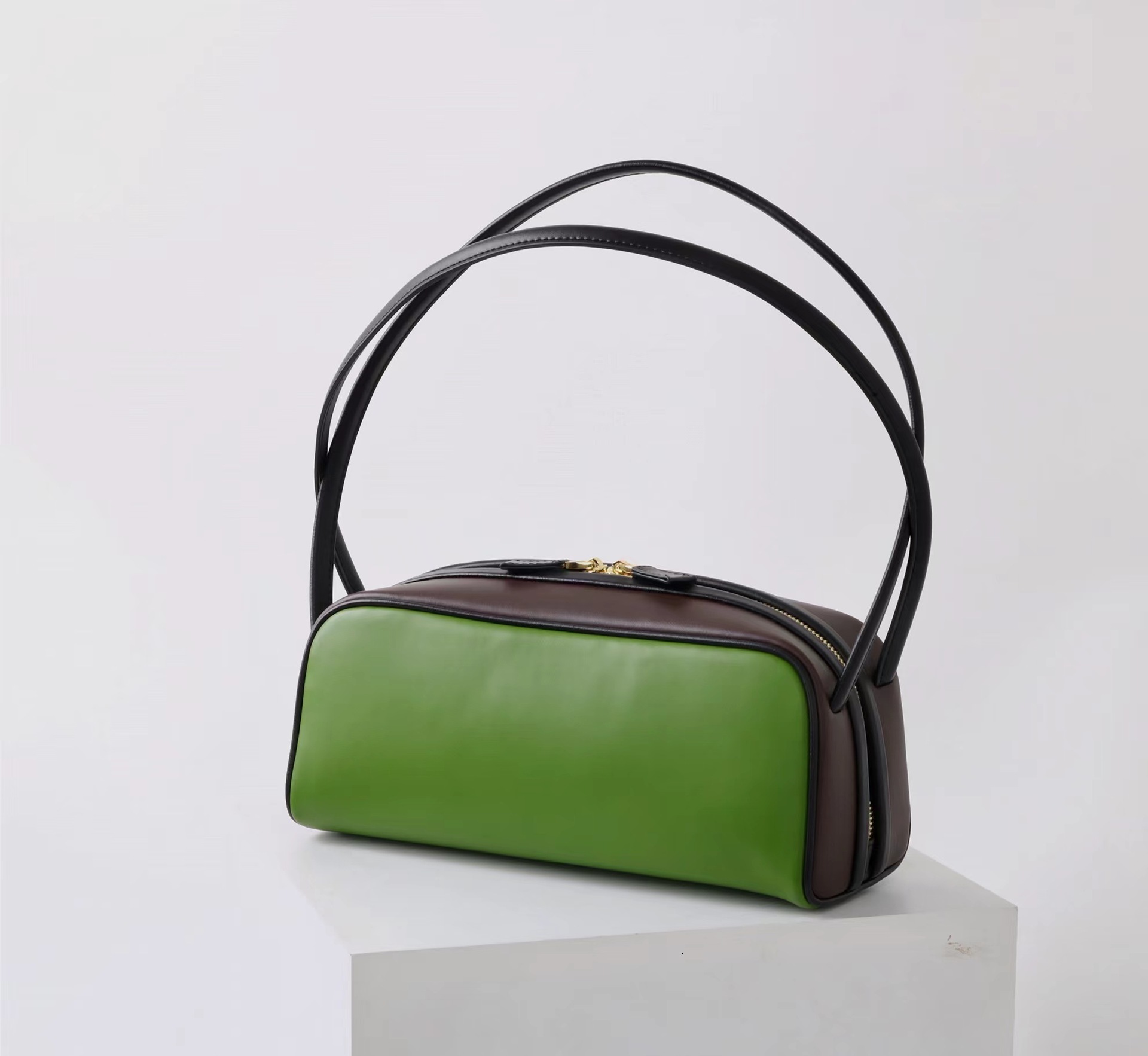 Bag 2025 Spring New Leather Handheld Bowling For Women, Super Hot, Color Contrasting, High Grade, Single Shoulder Commuter Underarm Bag