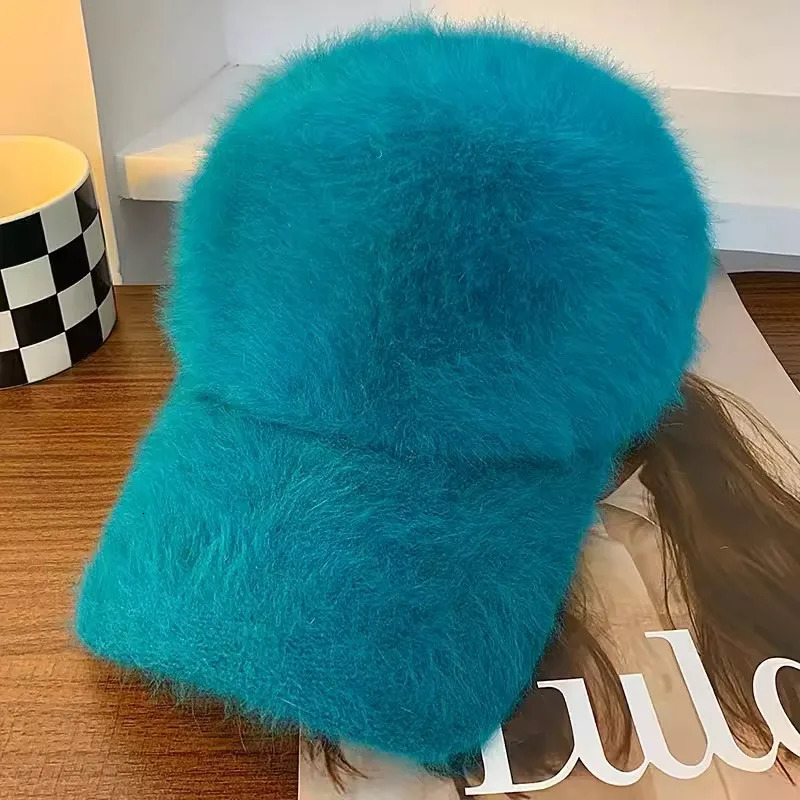 Rabbit Hair Baseball Hat Winter Solid Color Warm Duck Tongue Hat Womens Autumn and Winter Plush Cold and Sunshade Hat 250110