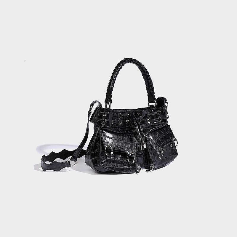 Women's Bags New niche high-end silver crescent bag fashionable shoulder bag versatile armpit bag spicy girl motorcycle women's bag