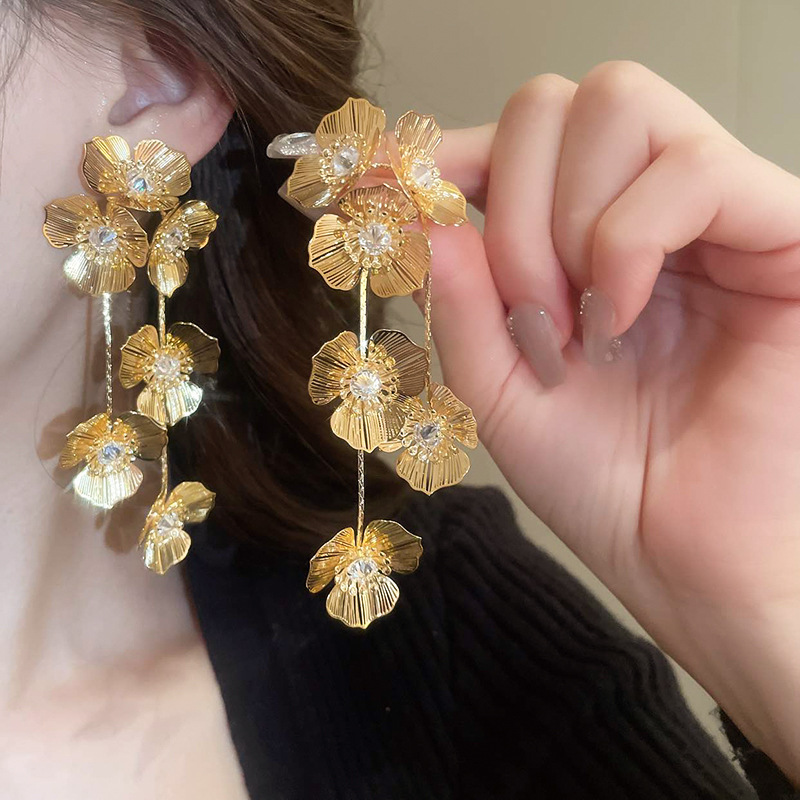 Women's Earrings 2PCS/LOT Colorful Earrings Rrhinestone Tassel Earrings Runway Accessories earrings