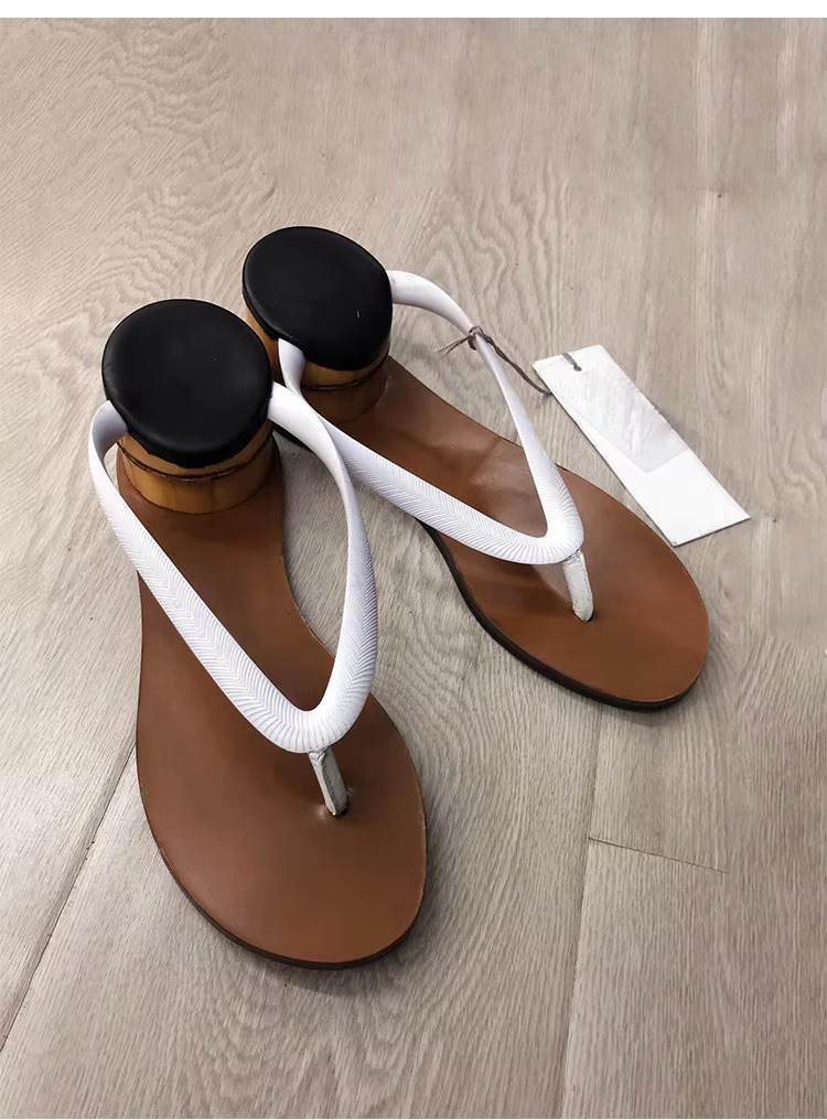 Women's Summer Flat Bottomed Flip ps Raised Height Inside and French Style Sandals with Toe Clips for External Wear