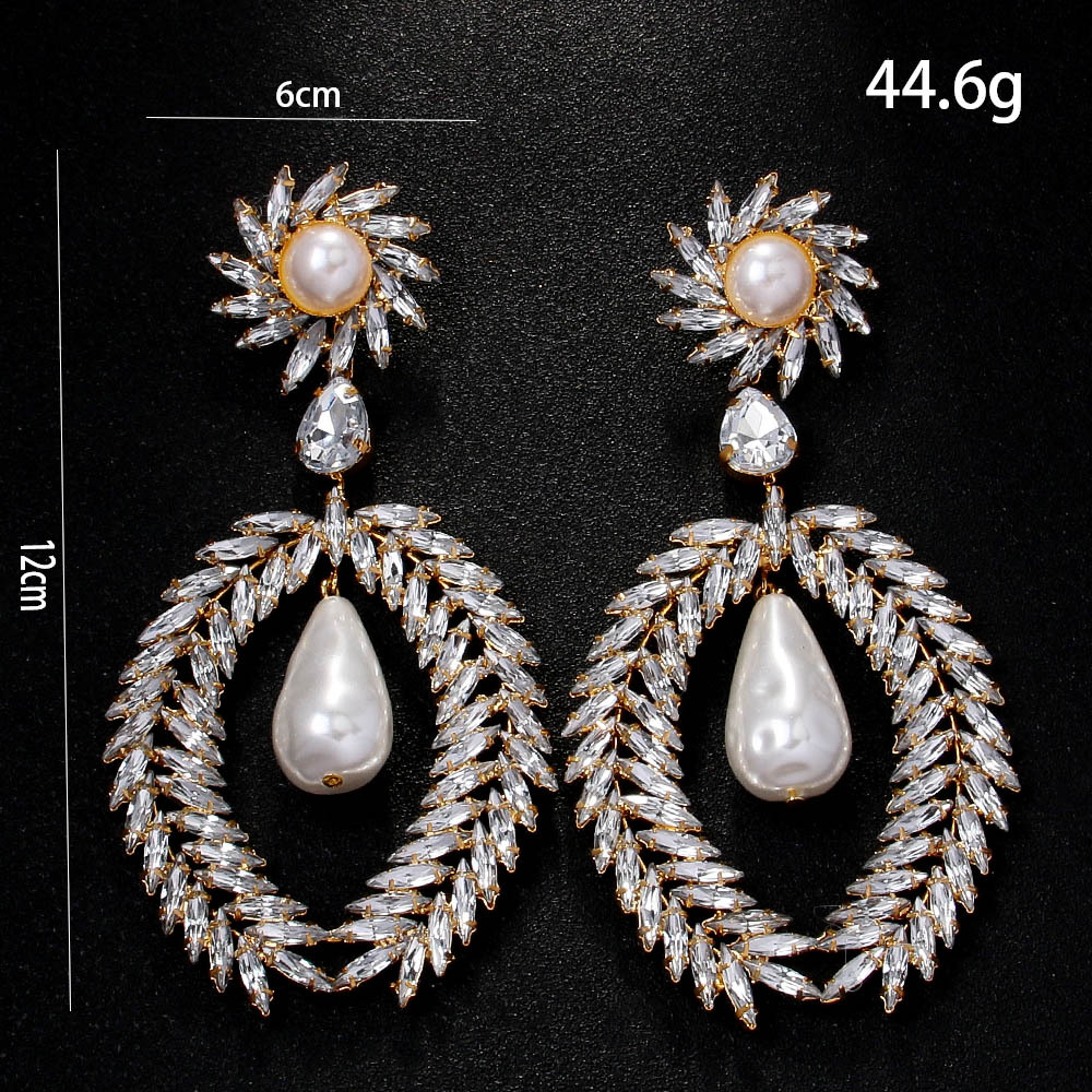 Exaggerated Earrings 2PCS/LOT New Style Rhinestones Statement Ear Drops for Queens Banquet Accessories