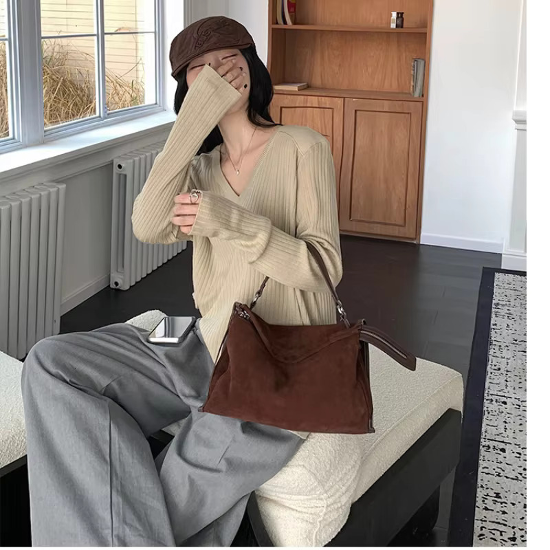2025 Large Zipper Opening Design Pillow Tote 2 Sizes Coffee Real Nubuck Leather Women's Handbag High-end Winter Shoulder Bag