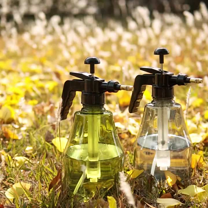 Portable Candy Color Sprayer - High-Pressure Handheld Garden Sprayer Tool with Multiple Functions Including Sterilization and Irrigation (1.5 Liters)