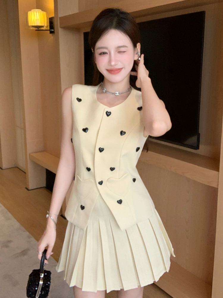 High Quality Korean Elegant Fashion OL 2 Set Women Blazer Vest Top + Pleated Skirt Two Piece Suits Small Fragrance Outfit
