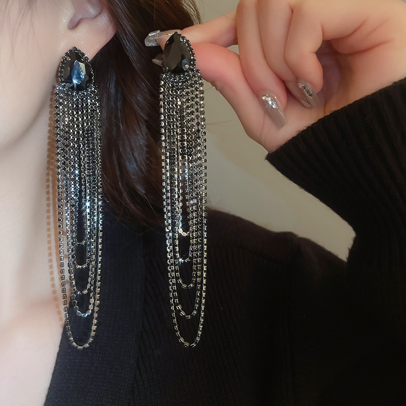 Women's Earrings 2PCS/LOT Colorful Earrings Rrhinestone Tassel Earrings Runway Accessories earrings