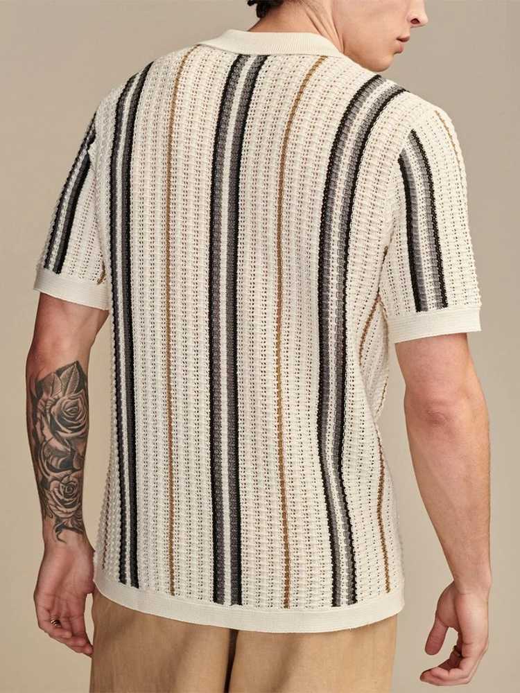 Vintage Striped Textured Knit Shirts Mens Fashion Turn-down Collar Buttoned Short Sleeve Knitted Tops For Men Casual Slim Shirt W250211