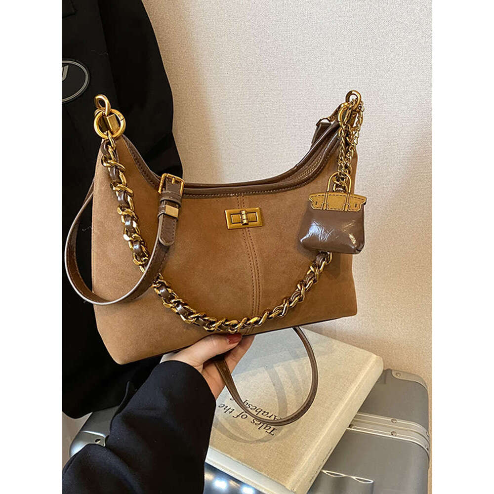 Women's Bags Matte premium texture small for women, autumn winter new item, single shoulder underarm bag, fashionable and stylish crossbody bag