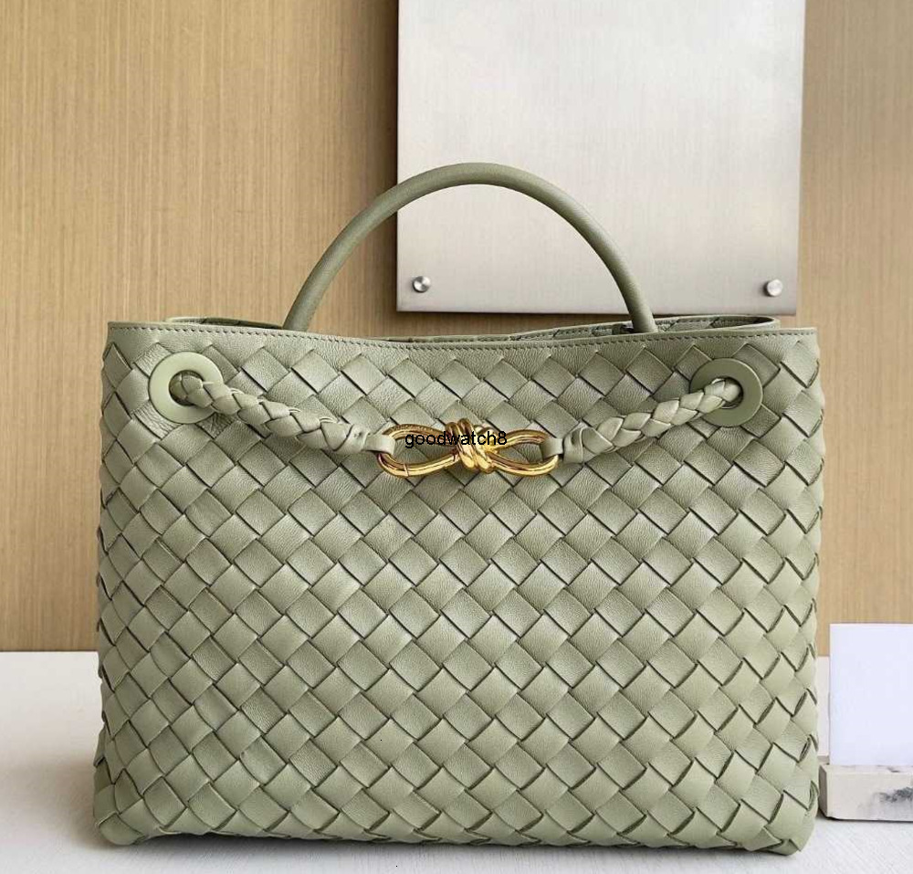 B Family 8-line Buckle Leather 2024 New Woven Womens Portable Single Shoulder Crossbody Official Document Tote Bag Fashion vre