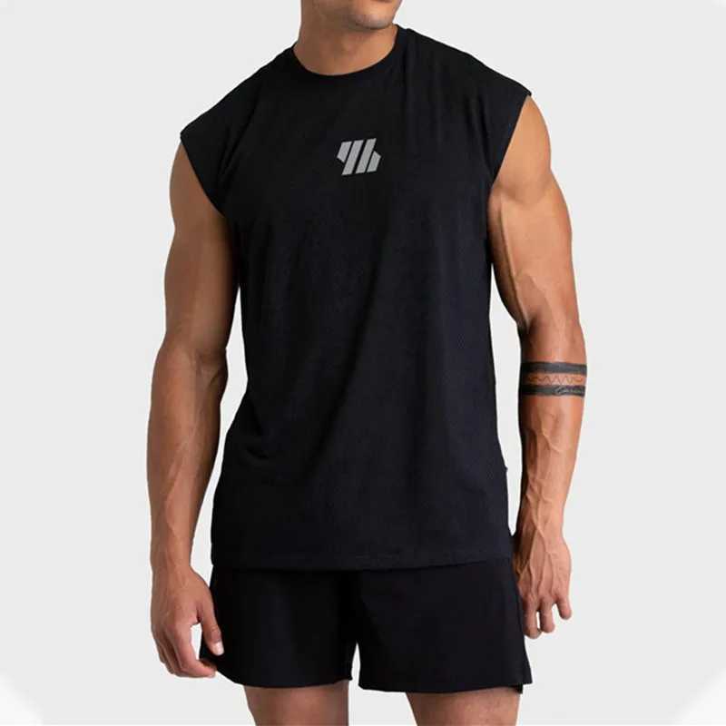 Summer Fitness Tank Top Mens Fitness Sleeveless Sports Tank Top Fashion Fast Drying Fitness Running T-shirt Casual Breathable Mens Shirt W250417