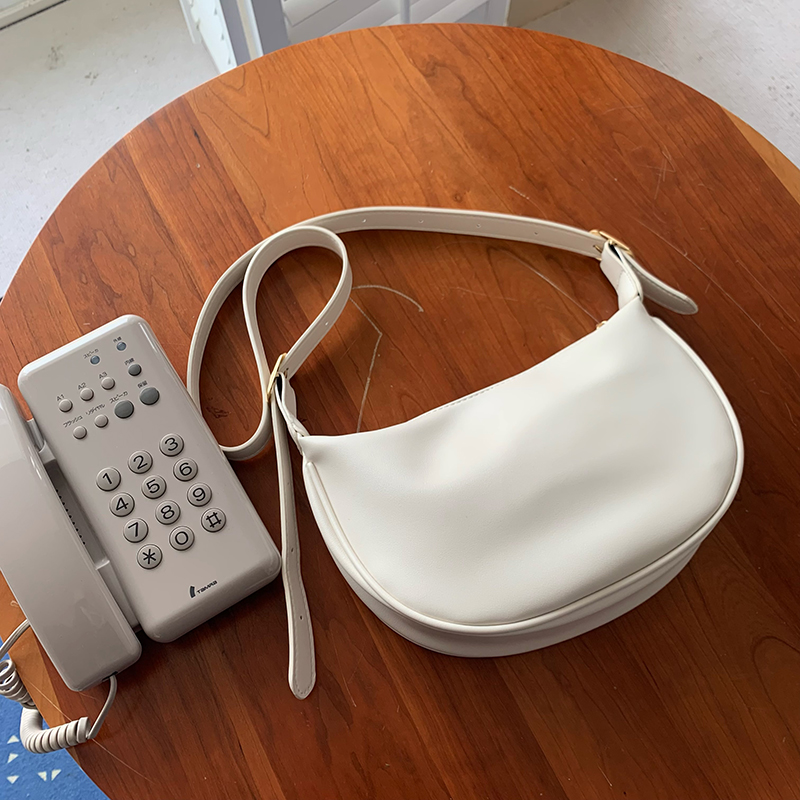 Senior sense niche small female 2025 hot new fashion casual black single shoulder crossbody all match dumpg bag