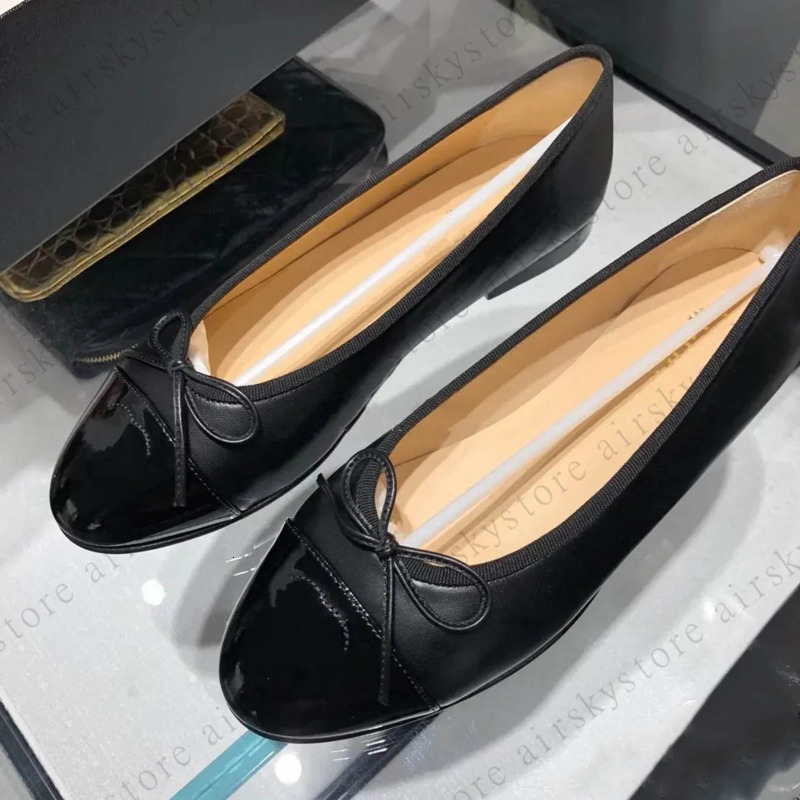 Chaussures de créateurs Brand Paris Designer Ballet Flats chaussures Femmes Quilted Great Le cuir Slip on Ballerina Luxury Round Toe Ladies Dames