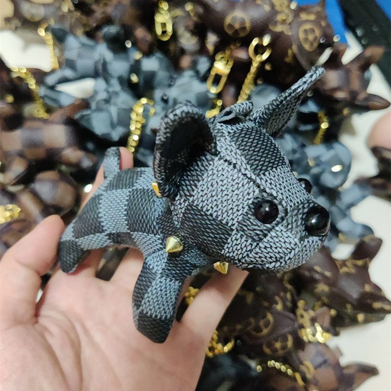 Classic checkerboard five-figure fighting dog 9cm small bag keychain pendant party gift free shipping designer keychain