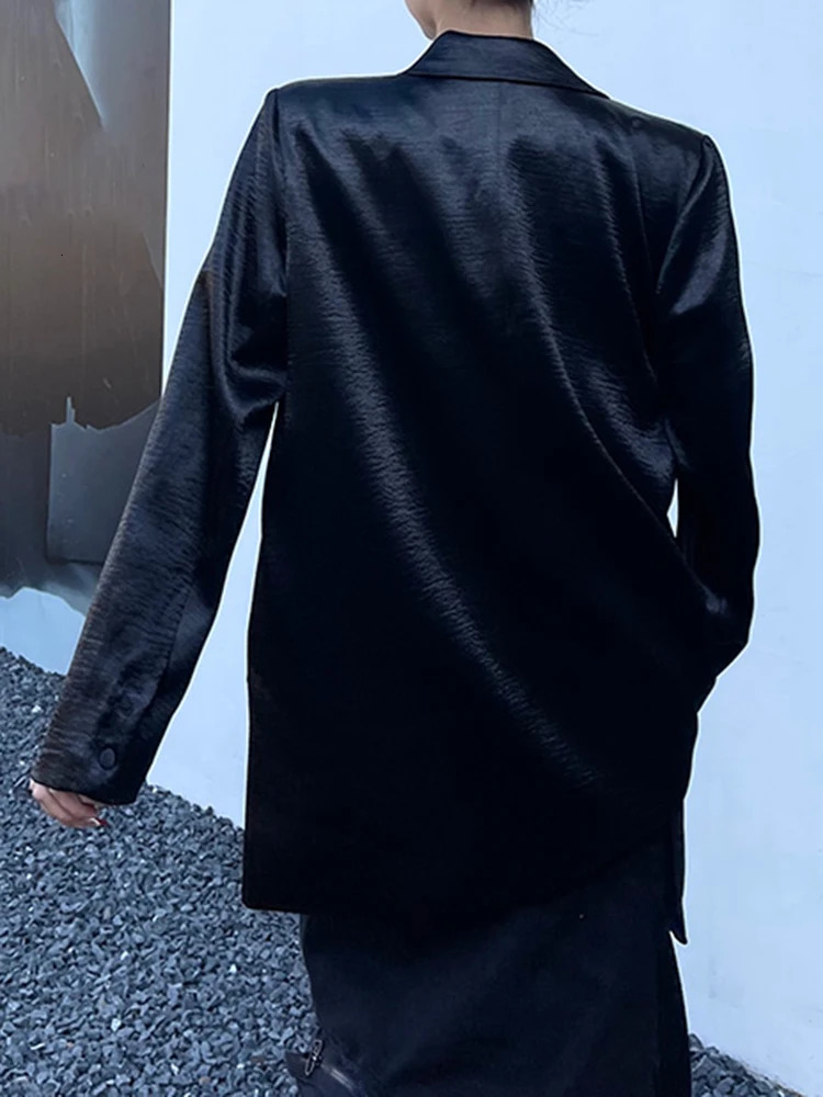 EAM Women Silver Big Size Glossy Sensation Blazer Lapel Long Sleeve Loose Jacket Fashion Spring Autumn 31A0901 250106