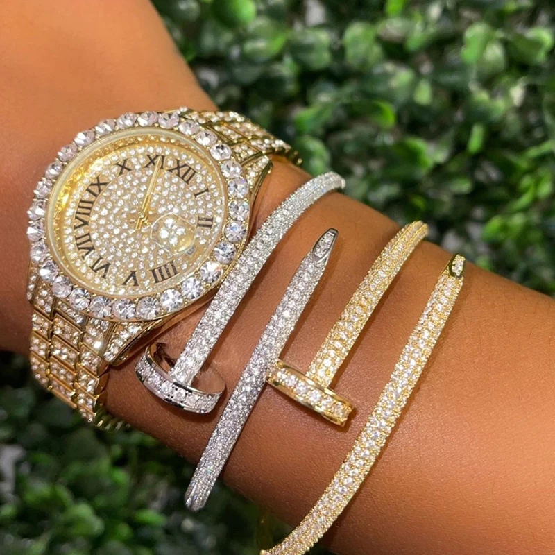 Designer Pink Women Watch Luxury Small Face TLXT Elegant Quartz Watch for Ladies Icy Look Party Jewelry Mini Babe Clock Wristwatch Gold Watch for Wome