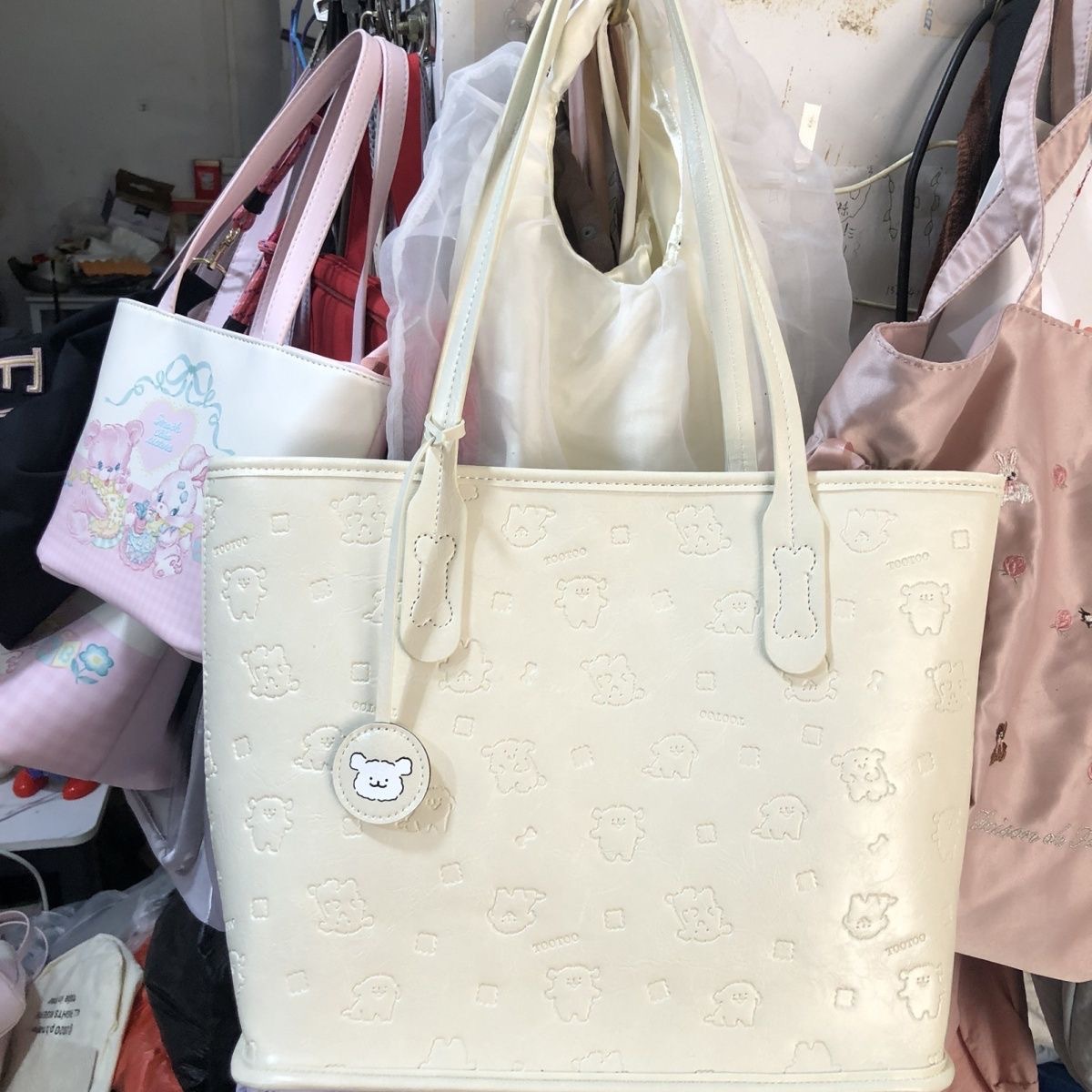 Cute puppy Tote bag girl heart niche everything commute large capacity shoulder bag cartoon texture tote bag 2025