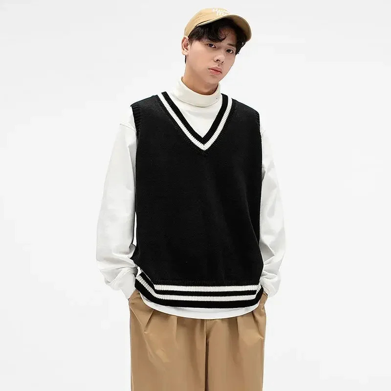 Mens knitted vest V-neck sweater mens casual retro er open street clothing vest Y2k clothing trade 250210