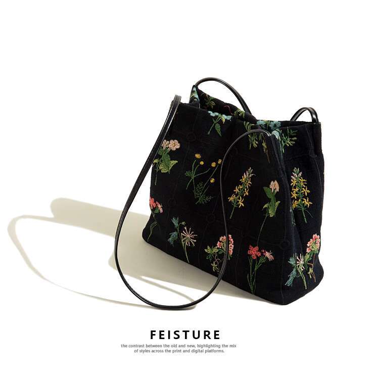Women's Bags Large capacity bag, women's versatile new canvas bag, casual shoulder bag, high-end feel, classroom guide