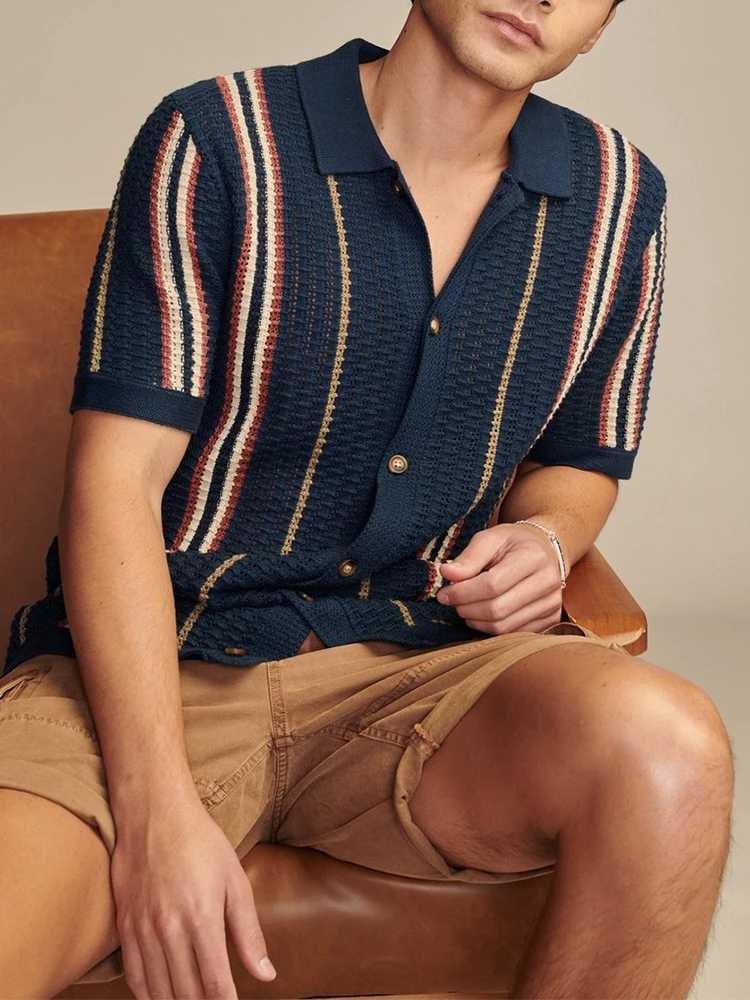 Vintage Striped Textured Knit Shirts Mens Fashion Turn-down Collar Buttoned Short Sleeve Knitted Tops For Men Casual Slim Shirt W250211