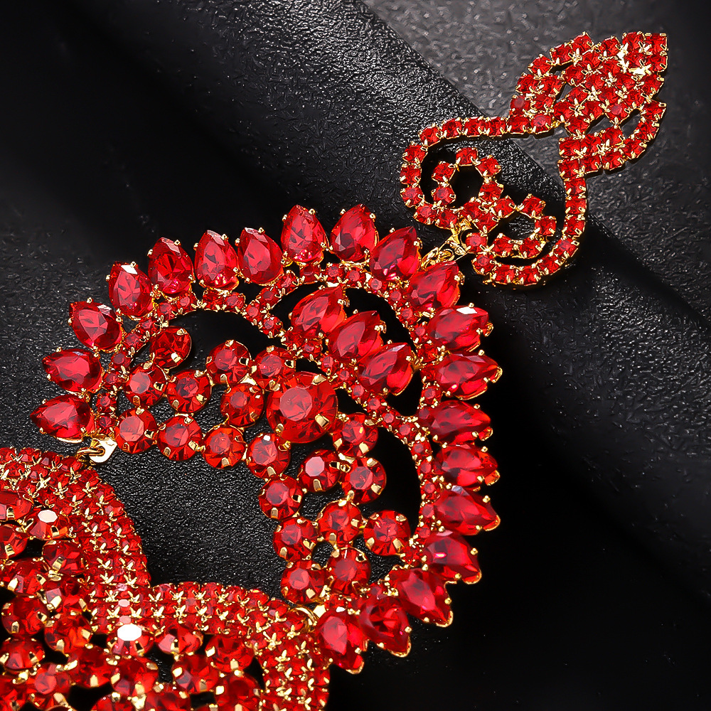 Exaggerated Angel Wing Heart Earrings with Sparkling Rhinestones Statement Ear Drops for Queens Banquet Accessories
