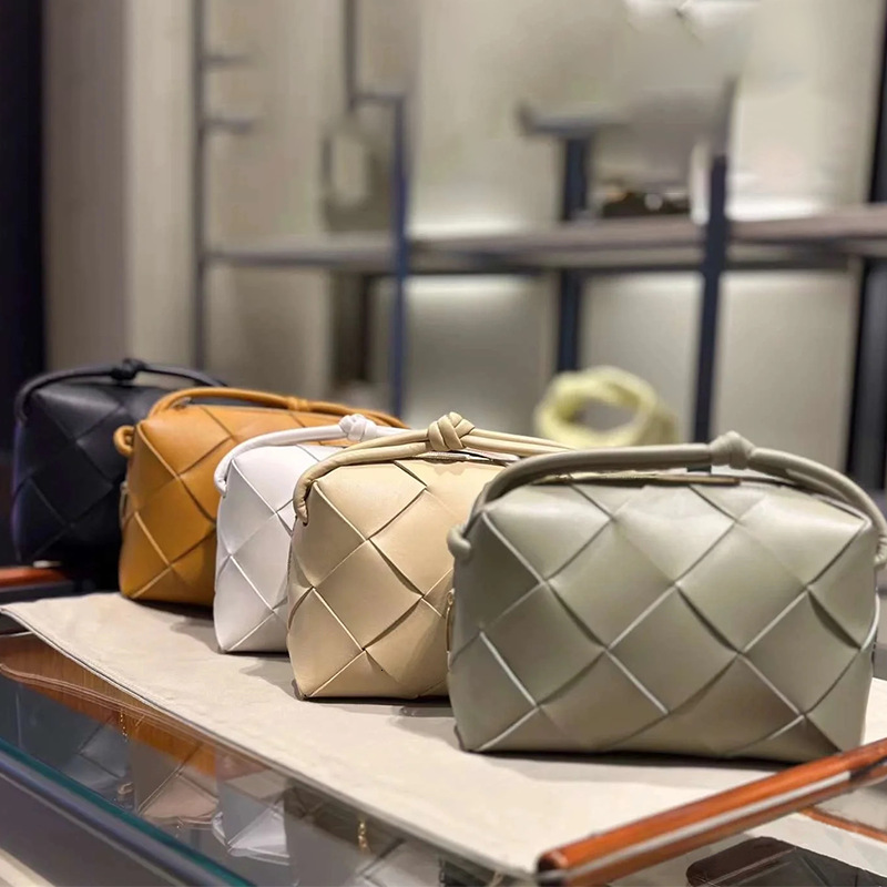 designer bag 2024 summer versatile handmade genuine leather woven niche high-quality cowhide diamond grid bag, single shoulder crossbody bag for women